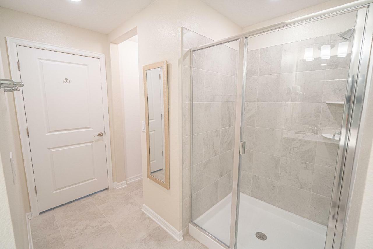 Only 5 Miles From Disney! Free Water Park! 2 Bed, 2 Bath Condo, Sleeps 8 Kissimmee Extérieur photo
